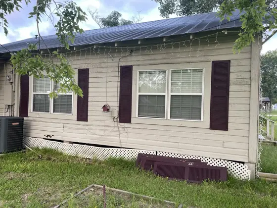 Exterior house painting — photo P010