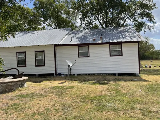 Exterior house painting — photo P014