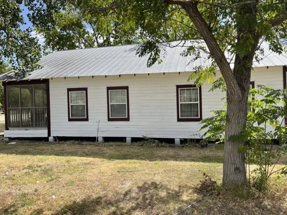 Exterior house painting — photo P015