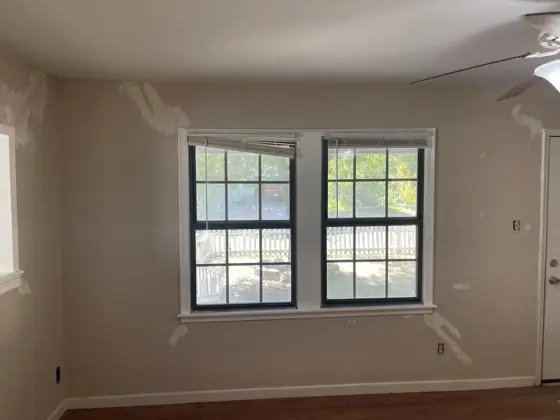 Interior painting and preparation — photo P020