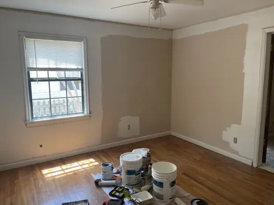 Interior painting and preparation — photo P028