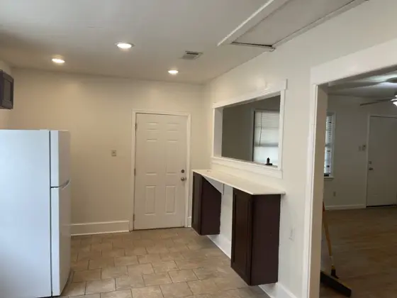 Interior painting and preparation — photo P033