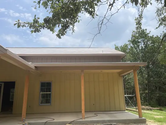 House painting and ceiling staining — photo P064