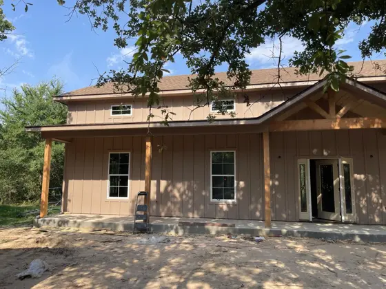 House painting and ceiling staining — photo P069