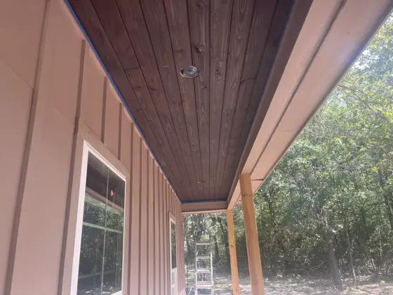 House painting and ceiling staining — photo P075