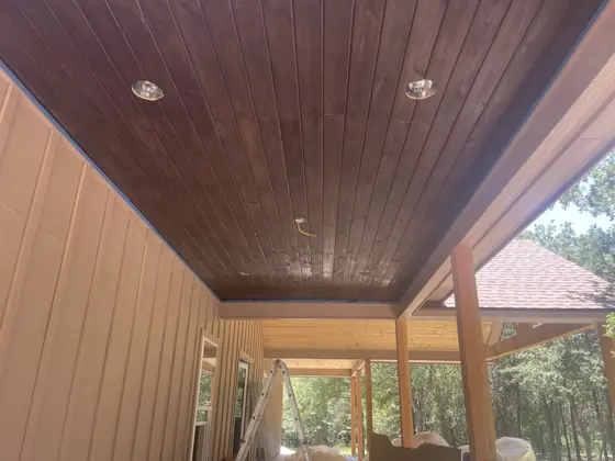 House painting and ceiling staining — photo P077