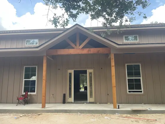 House painting and ceiling staining — photo P080