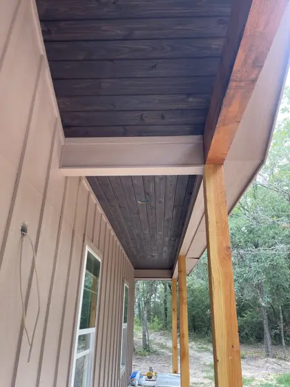 House painting and ceiling staining — photo P089