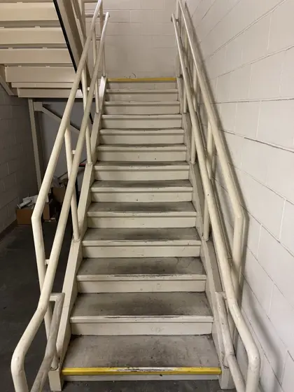 Stair and exterior pressure washing — photo P139