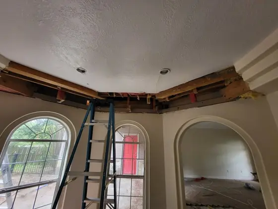 Interior renovations and finish work — photo P281