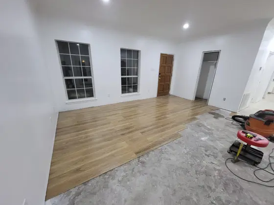 Interior renovations and finish work — photo P295