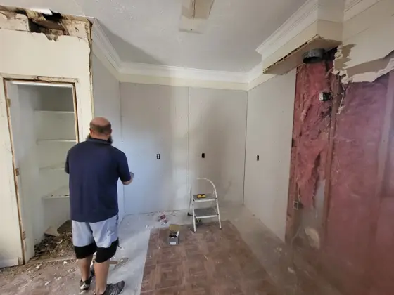 Interior renovations and finish work — photo P297