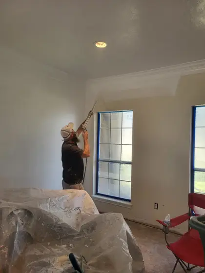 Interior renovations and finish work — photo P325