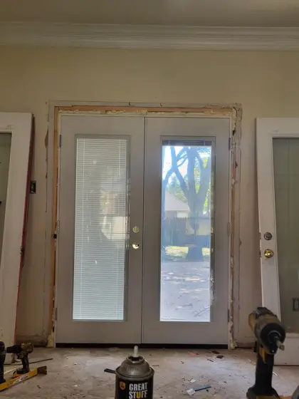 Interior renovations and finish work — photo P343