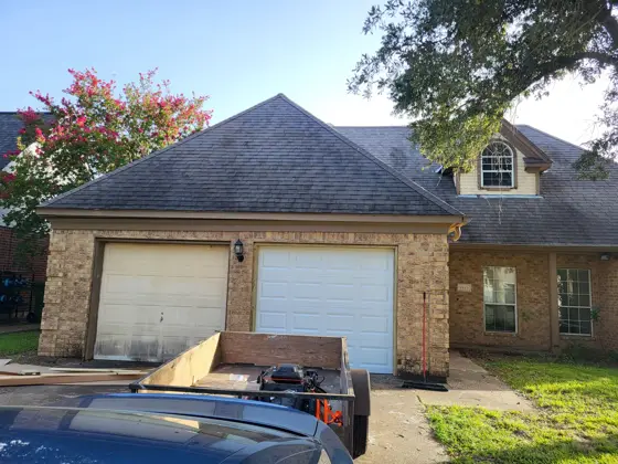 Exterior painting and finish work — photo P373