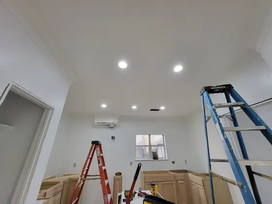 Interior renovations and finish work — photo P379
