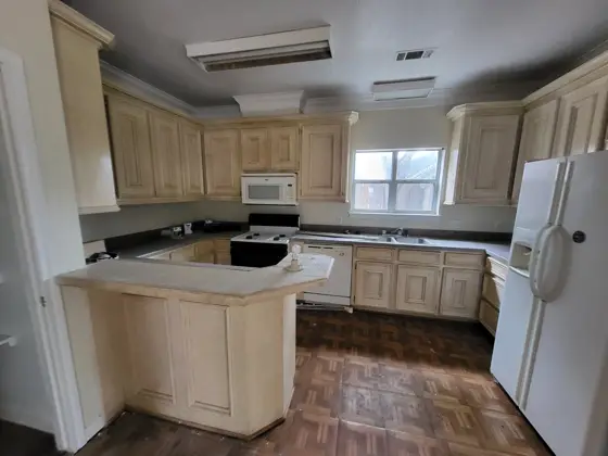 Kitchen improvements — photo P384
