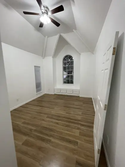 Interior renovations and finish work — photo P390