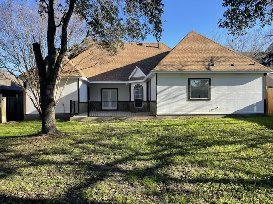 Exterior painting and finish work — photo P400