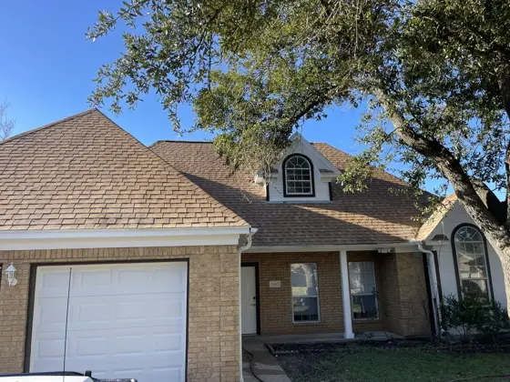 Exterior painting and finish work — photo P403
