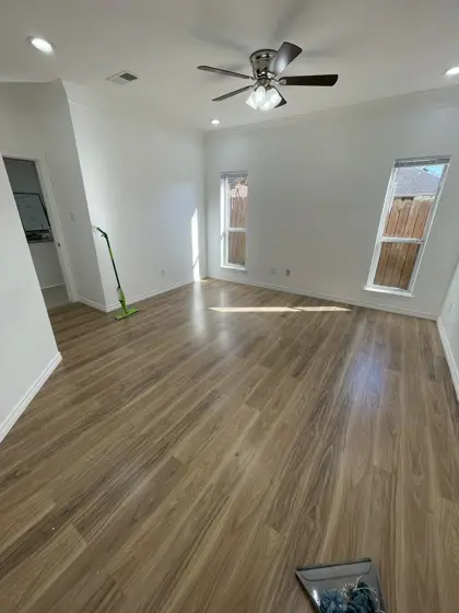 Interior renovations and finish work — photo P406