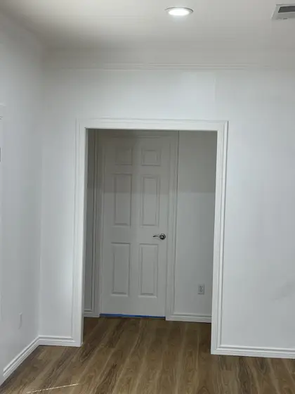 Interior renovations and finish work — photo P407