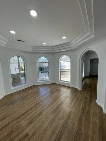 Interior renovations and finish work — photo P411