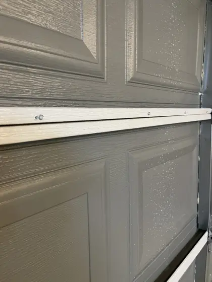 Home repair and installation details — photo P475