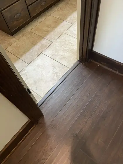 Flooring and trim details — photo P487