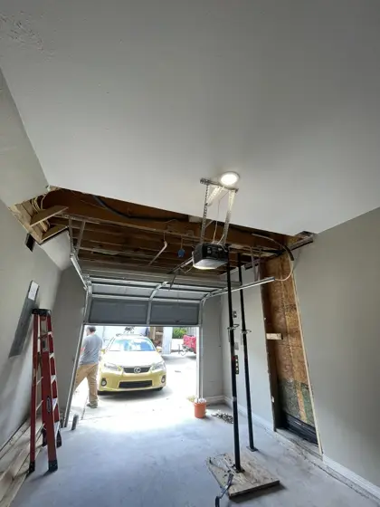 Interior wall and finish work — photo P492