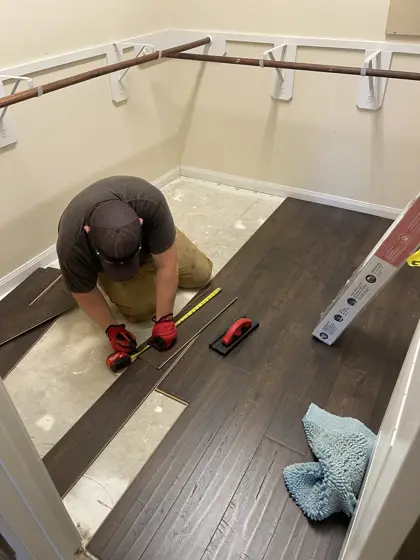 Flooring and trim details — photo P494
