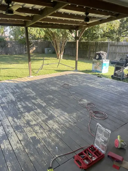 Deck refinishing — photo P502