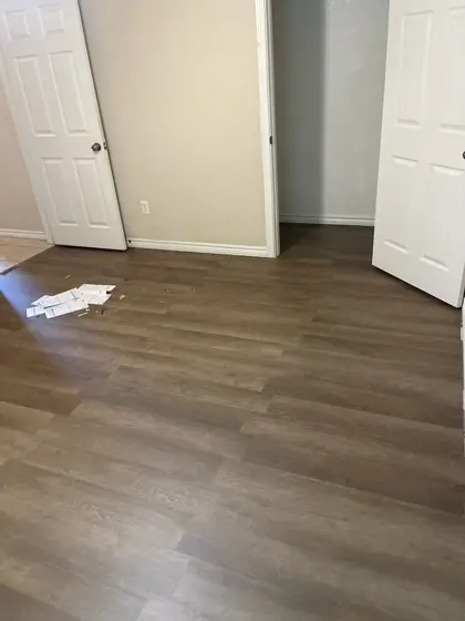 Flooring and trim details — photo P514
